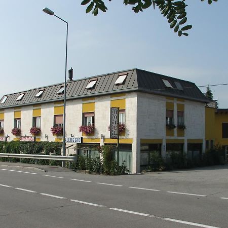 Hotel Ponte Autostrada Seriate Exterior foto