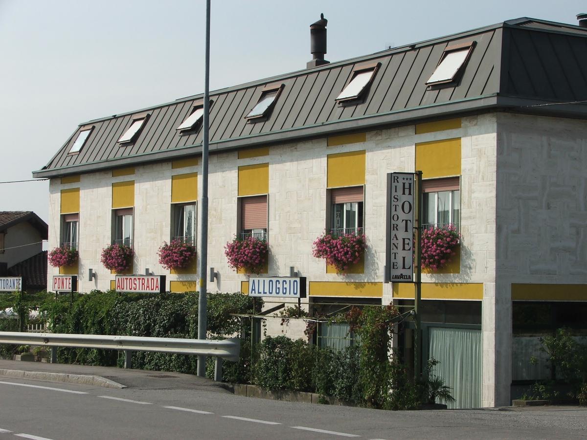 Hotel Ponte Autostrada Seriate Exterior foto