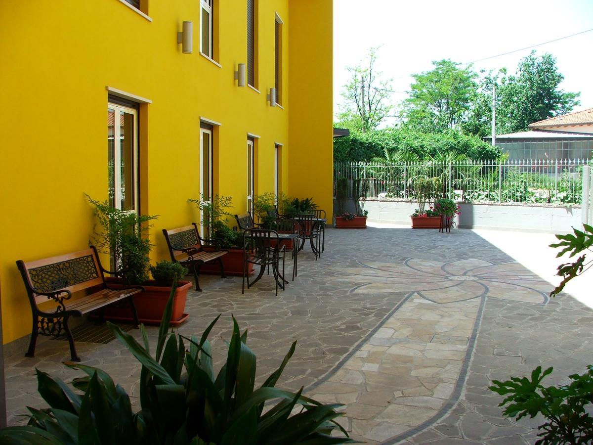Hotel Ponte Autostrada Seriate Exterior foto